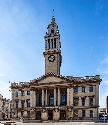 Picture of front of Guildhall